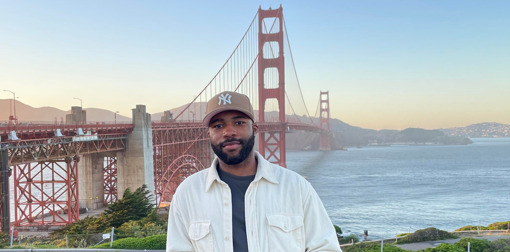 Amalawa in front of the golden gate bridge. 