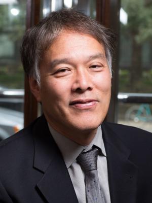 Howard Hu Headshot