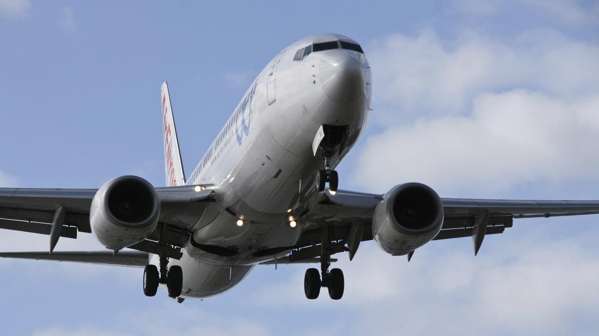 Airborne plane